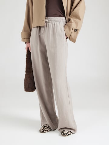 QS Широкий Штаны в Бежевый: спереди