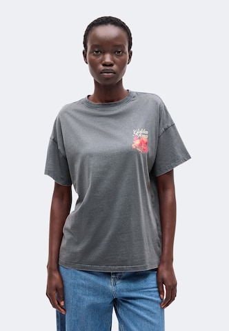 QS - Camiseta en gris