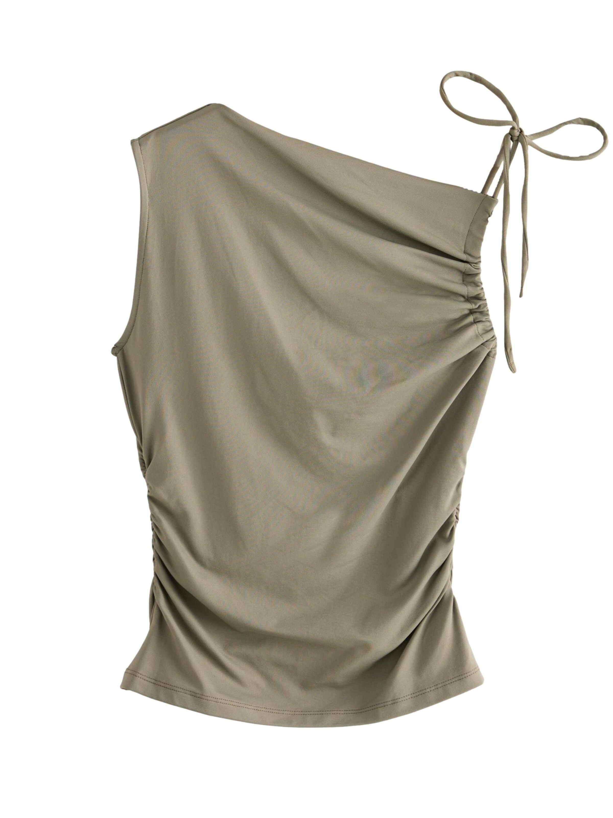 Next Top in Green: front