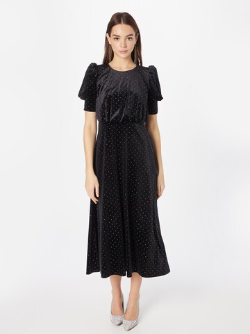 Rochie de la River Island pe negru: față