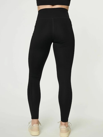 Girlfriend Collective Regular Sportbroek in Zwart