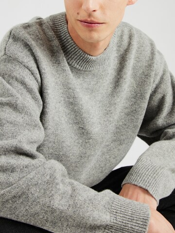 Han Kjøbenhavn Sweater in Grey