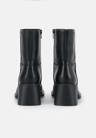 VAGABOND SHOEMAKERS - Botim 'VEGA' em preto
