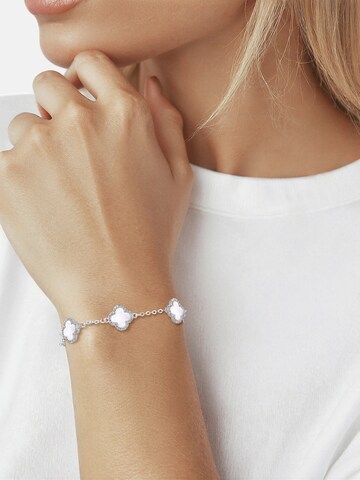 Lulu & Jane Bracelet in White: front