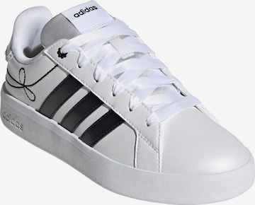 ADIDAS SPORTSWEAR Tennarit 'GRAND COURT 3.0' värissä valkoinen: etupuoli