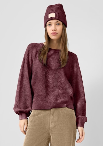 Pullover di QS in rosso: frontale