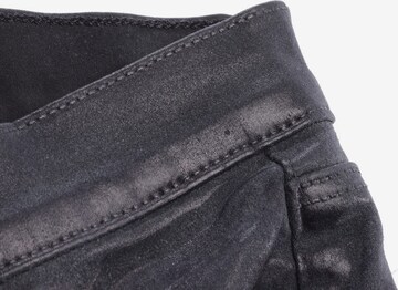 J Brand Jeans 24 in Schwarz