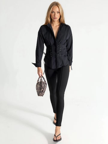 Qu Style - Blusa 'Hemden' em preto