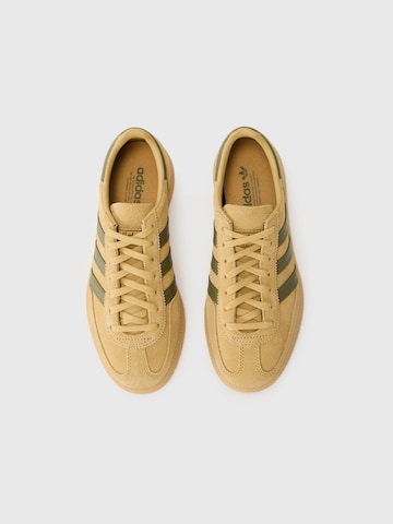 ADIDAS ORIGINALS - Sapatilhas 'HANDBALL SPEZIAL' em bege