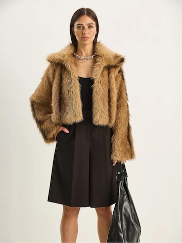 Veste d’hiver Bianco Lucci en beige : devant