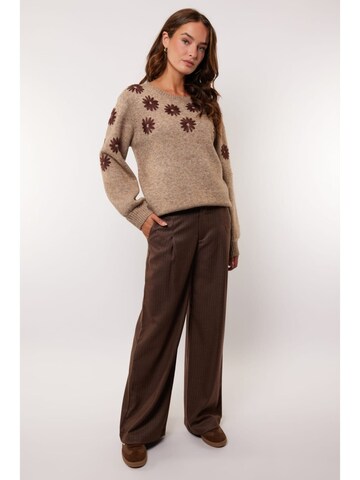 G-maxx Baggy Trousers '25WWG07' in Brown: front