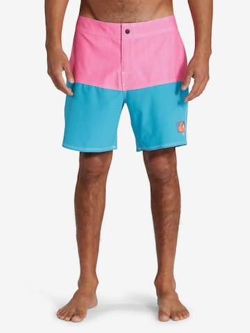 QUIKSILVER Badshorts i blå: framsida