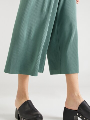 s.OliverWide Leg/ Široke nogavice Hlače - zelena boja