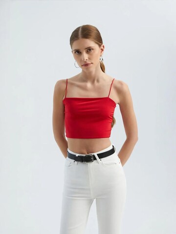 Hiccup Topp 'Crop Top', värv punane