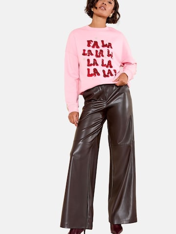 Friends Like These Sweatshirt in Pink