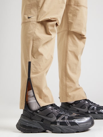 Nike Sportswear Конический (Tapered) Штаны в Бежевый