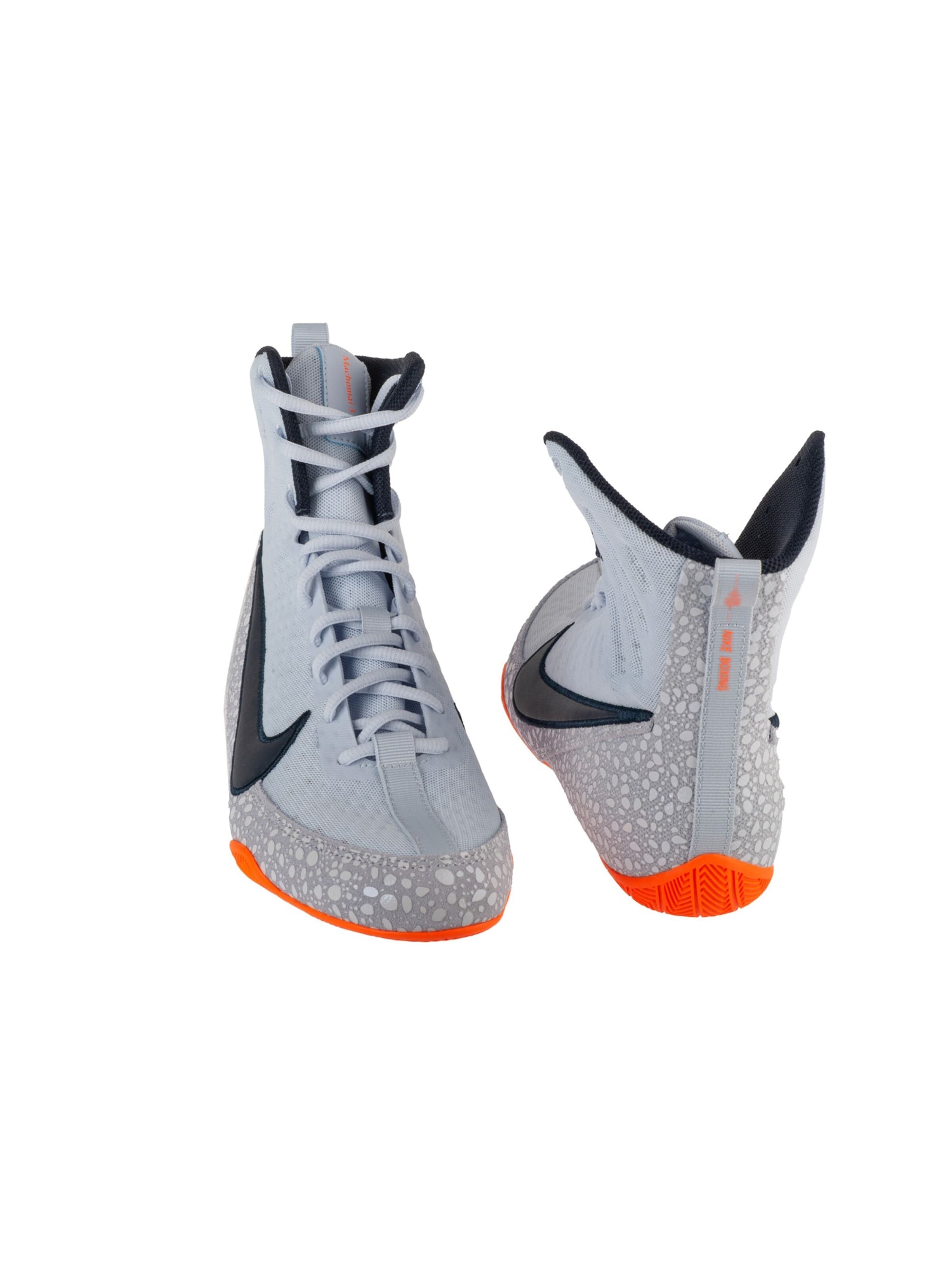 Baskets hautes 'Nike Machomai 3 SE' NIKE en blanc
