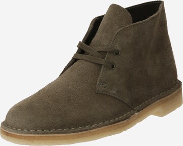 Clarks Originals Chukka boots σε πράσινο: μπροστά