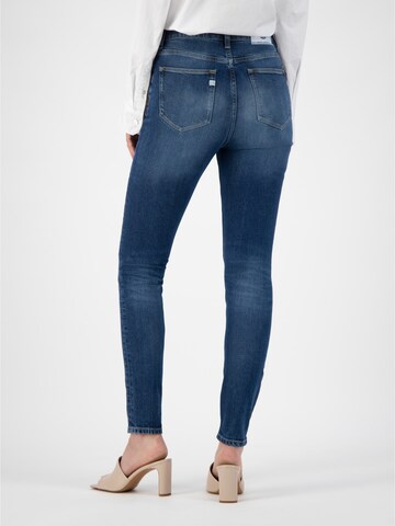 Skinny Jeans di MUD Jeans in blu