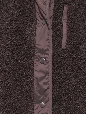 Veste mi-saison 'ONLCARMEN' ONLY en marron