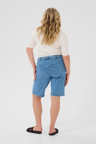 KAFFE CURVE Regular Shorts 'Reeca' in Blau