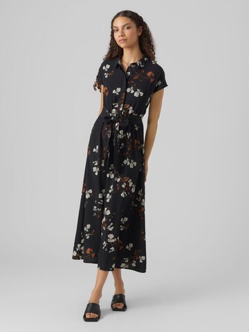 Robe-chemise VERO MODA en noir : devant