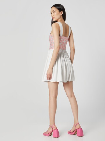 Katy Perry exclusive for ABOUT YOU Klänning 'Viola' i rosa