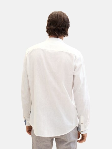 Coupe regular Chemise TOM TAILOR en blanc