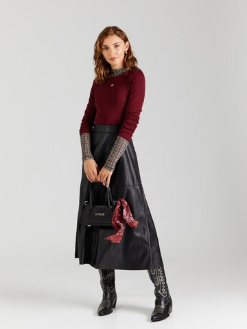 Maglietta 'ESSENTIAL' di Tommy Jeans in rosso