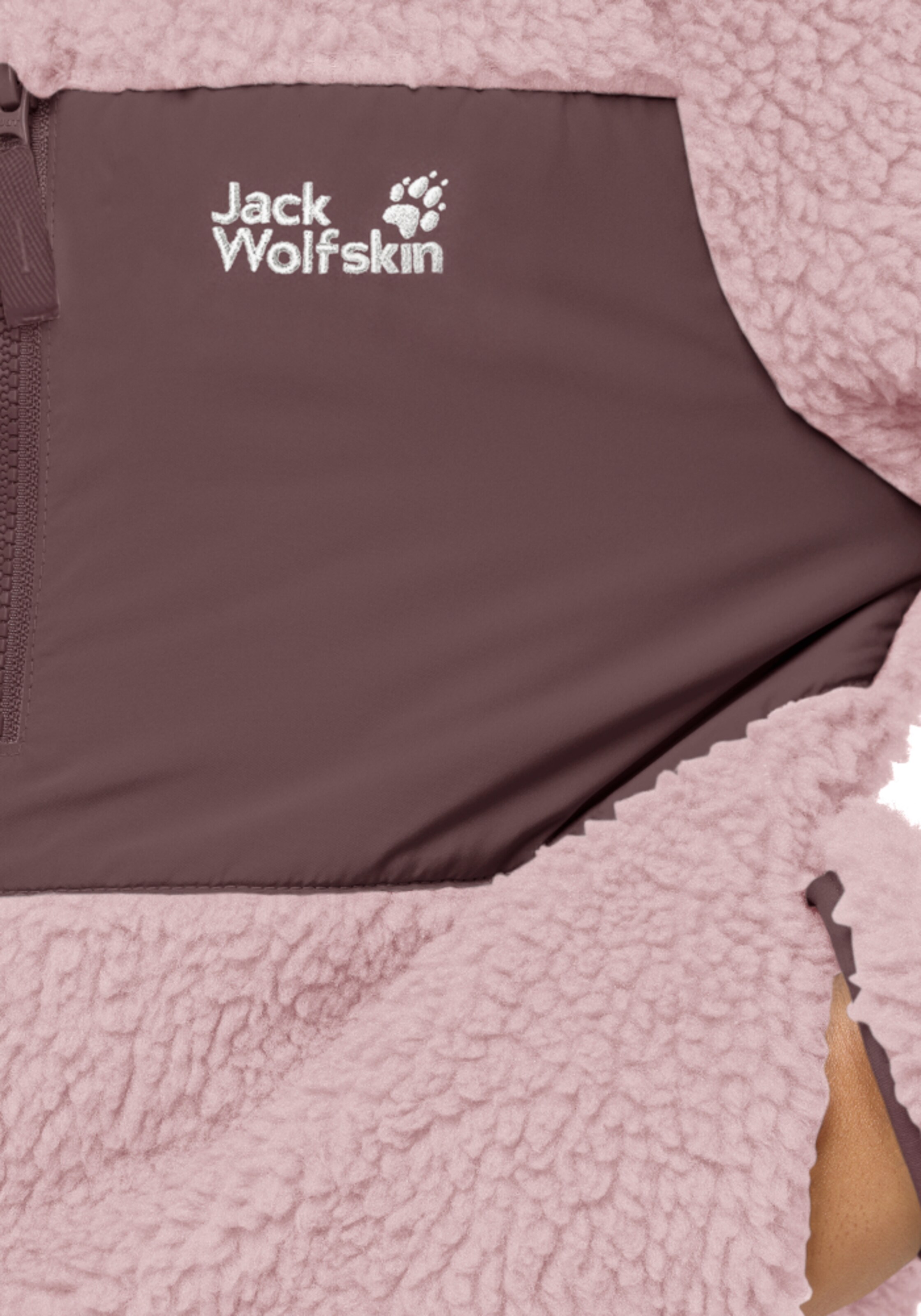 JACK WOLFSKIN Athletic Fleece Jacket in Pink