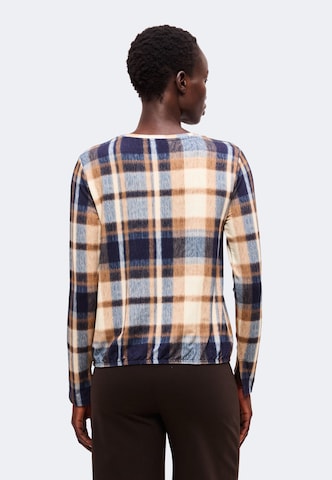 Tricou de la monari pe albastru