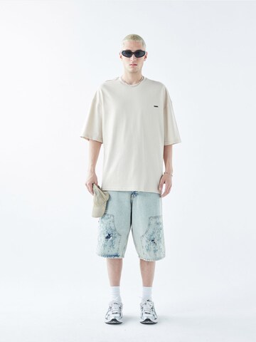 Tricou 'Hurst' de la VAMOS CLO pe gri
