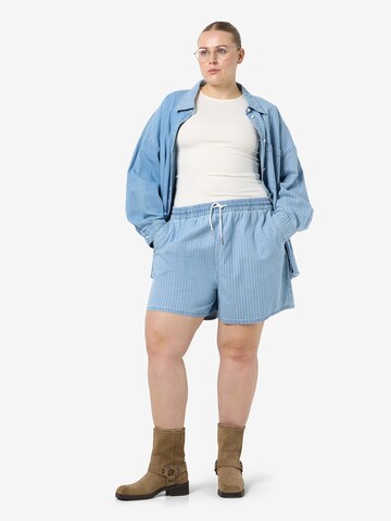 Noisy May Curve - Loosefit Vaquero 'NMKATRI' en azul