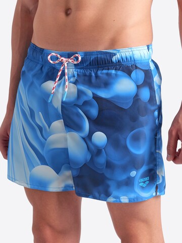 ARENA - Bermudas 'WATER PRINTS AO' en azul