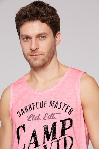 CAMP DAVID Muskelshirt mit Label Print im Used Look in Pink