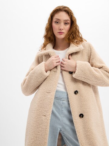 Fuchs Schmitt Mantel in Beige: Vorderseite