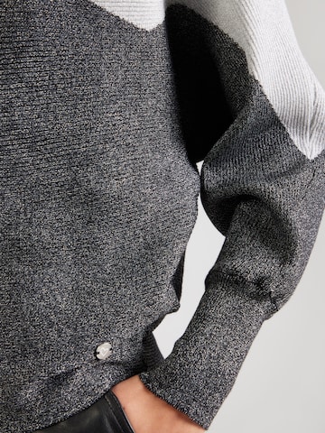 ZABAIONE Pulover | siva barva