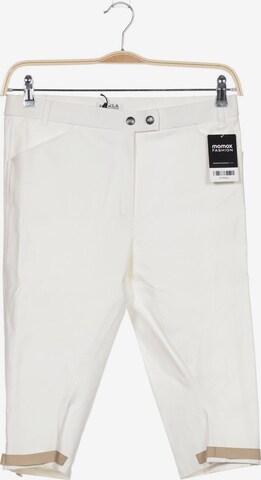 Pamela Henson Shorts in XL in White: front