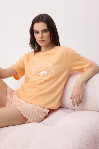 Trendyol - Pijama de pantalón corto en naranja