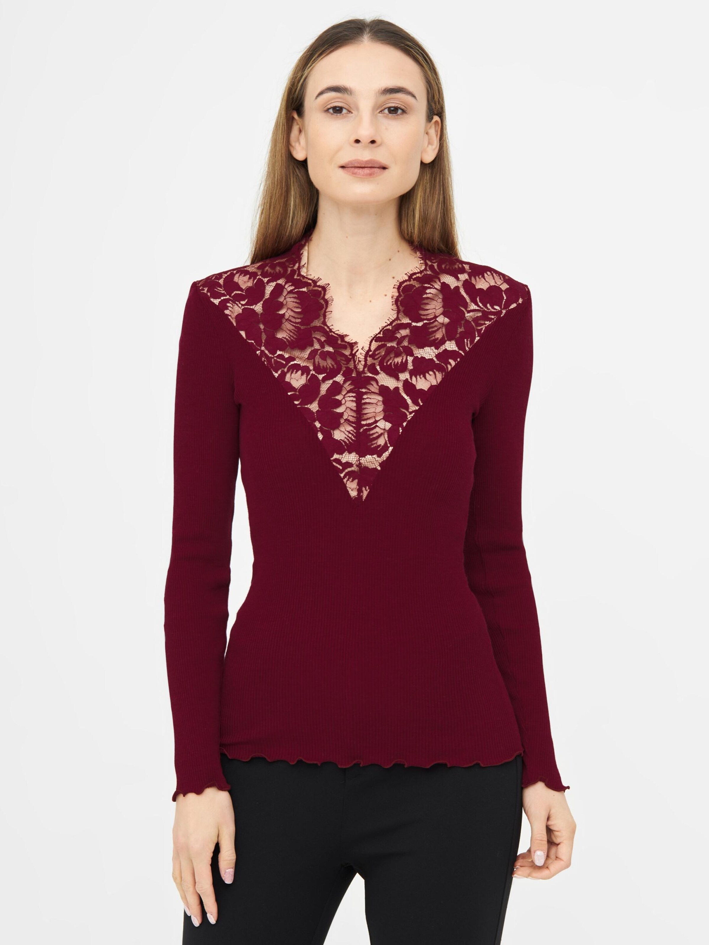 TOOche Shirt 'Scarlet Temptation' in Red: front