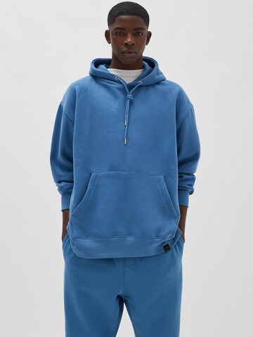 Pull&Bear Sweatshirt in Blau: predná strana