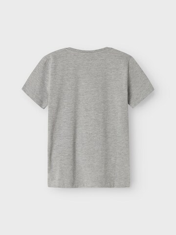 NAME IT Shirts 'Among Us' i grå