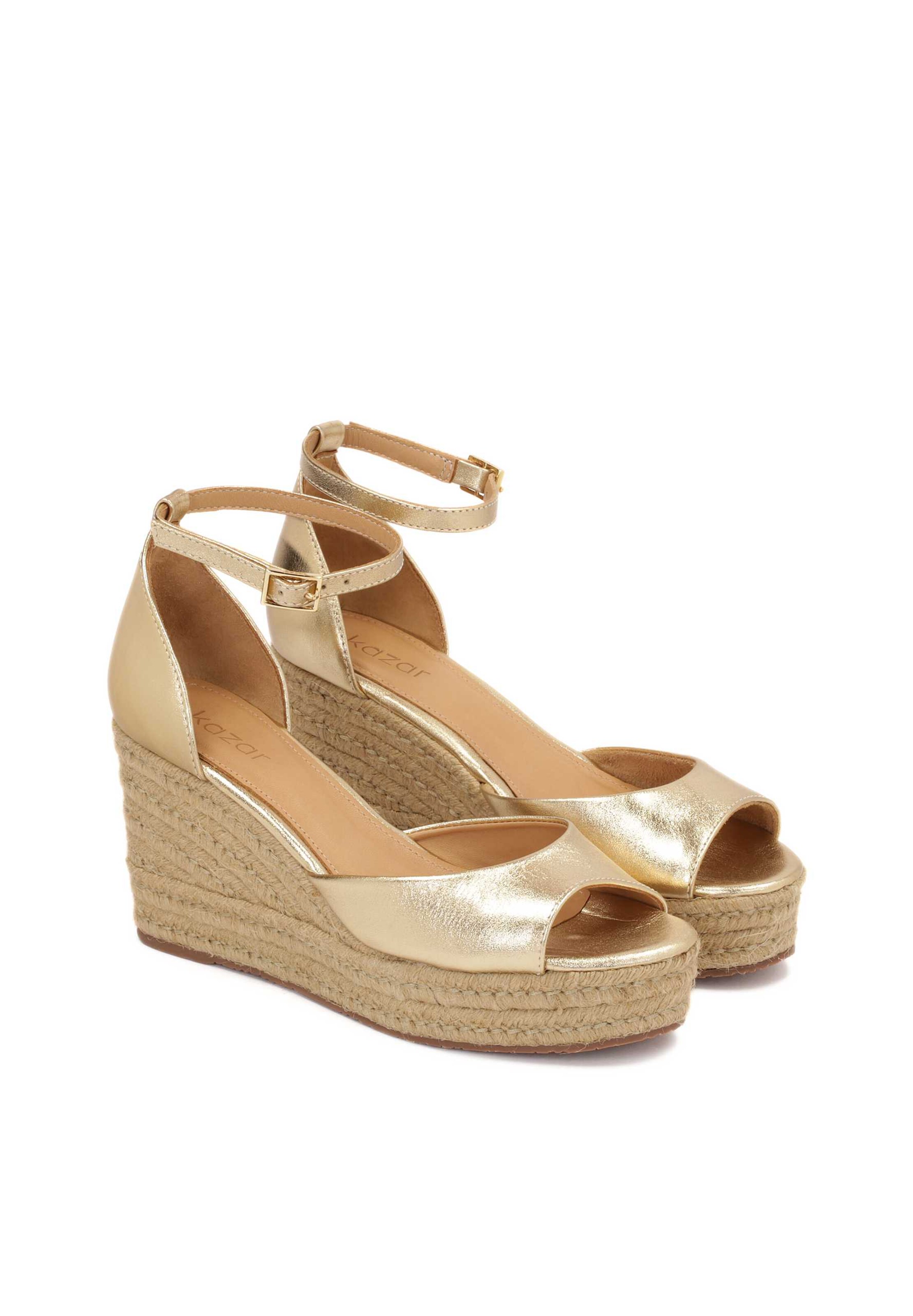 Sandale de la Kazar pe auriu