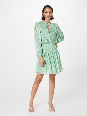 Robe co'couture en vert : devant