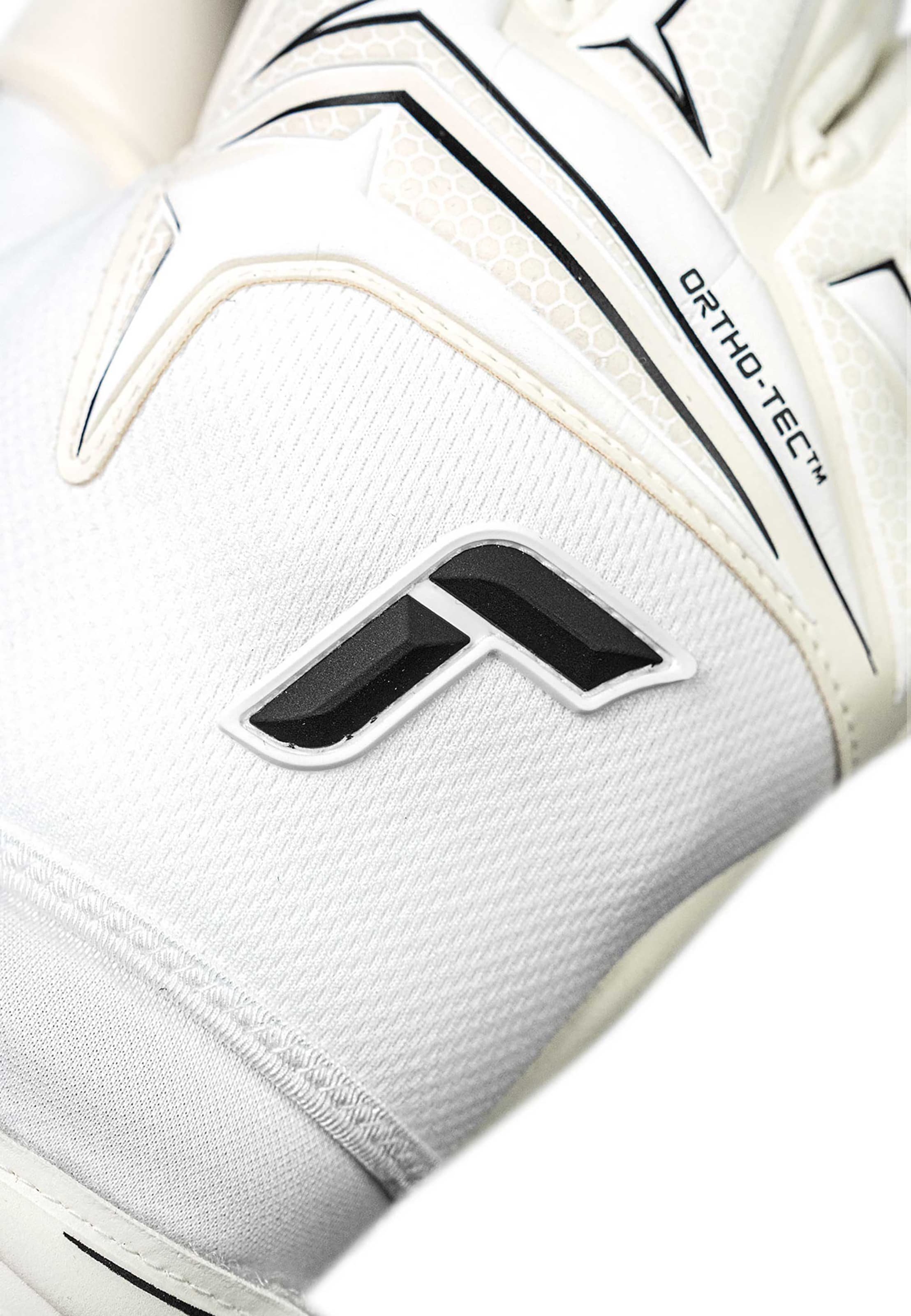REUSCH Torwarthandschuhe 'Attrakt Gold X Ortho-Tec' in Weiß