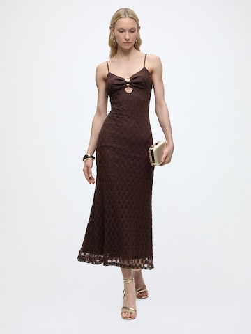 Bardot - Vestido de noche 'KARLA' en marrón