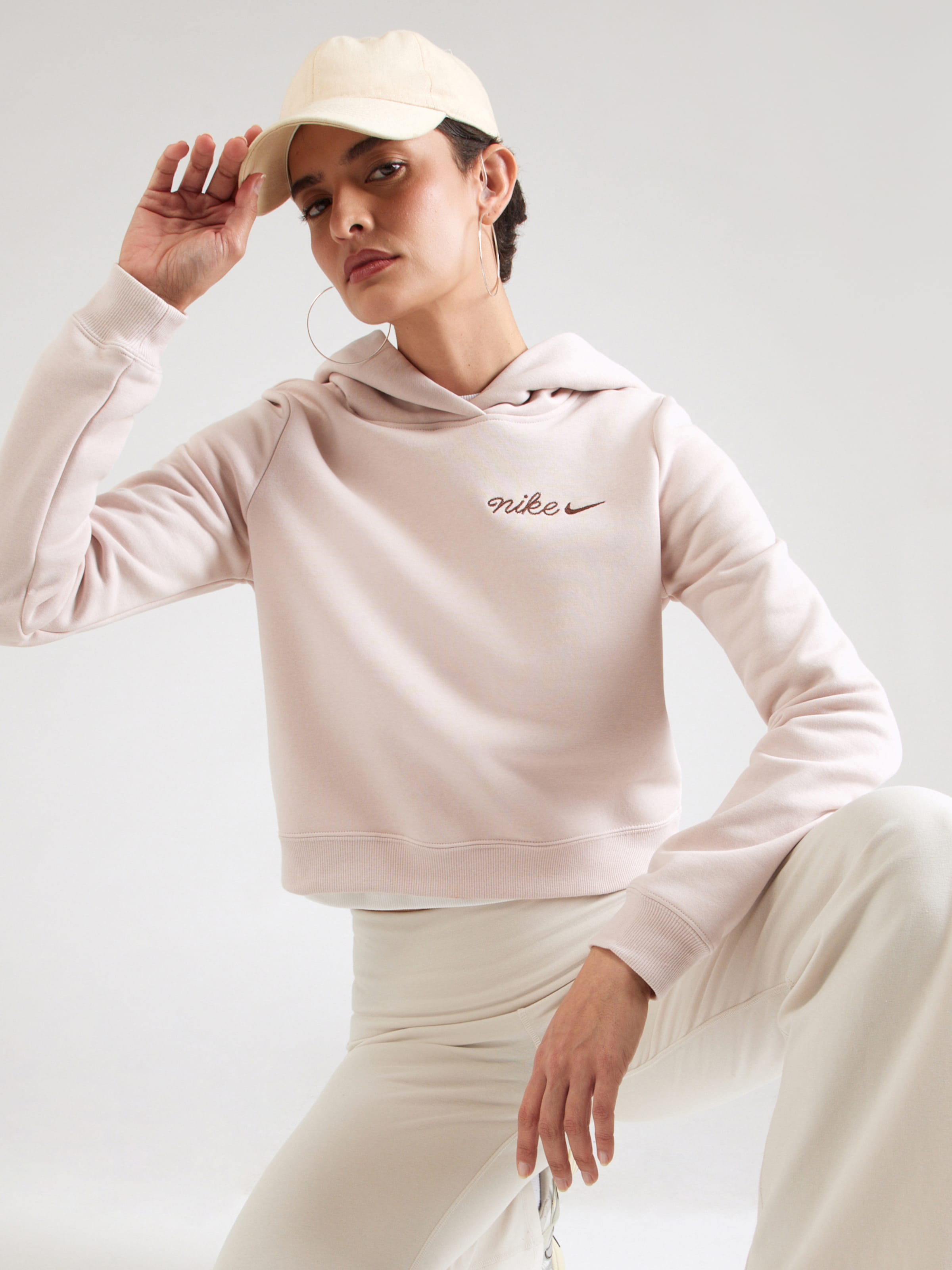 nike sweatshirt pastel