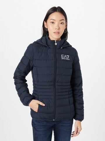 EA7 Emporio Armani - Chaqueta de entretiempo 'GIUBBOTTO' en azul: frente