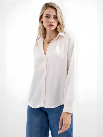 Bigdart - Blusa em branco