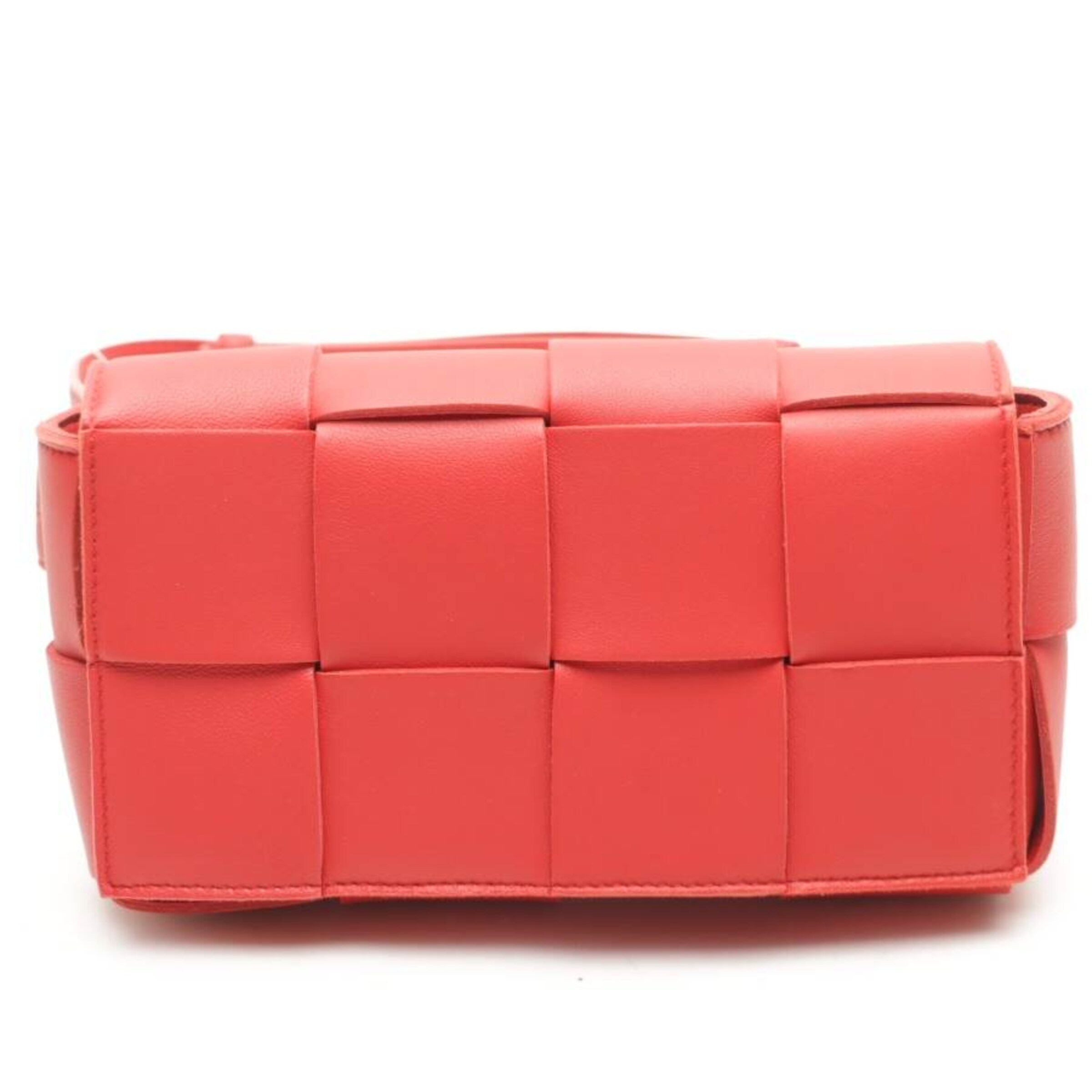Bottega Veneta Bag in One size in Red: front